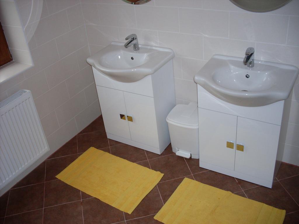 Penzion Jizerka Jablonec nad Nisou Ngoại thất bức ảnh